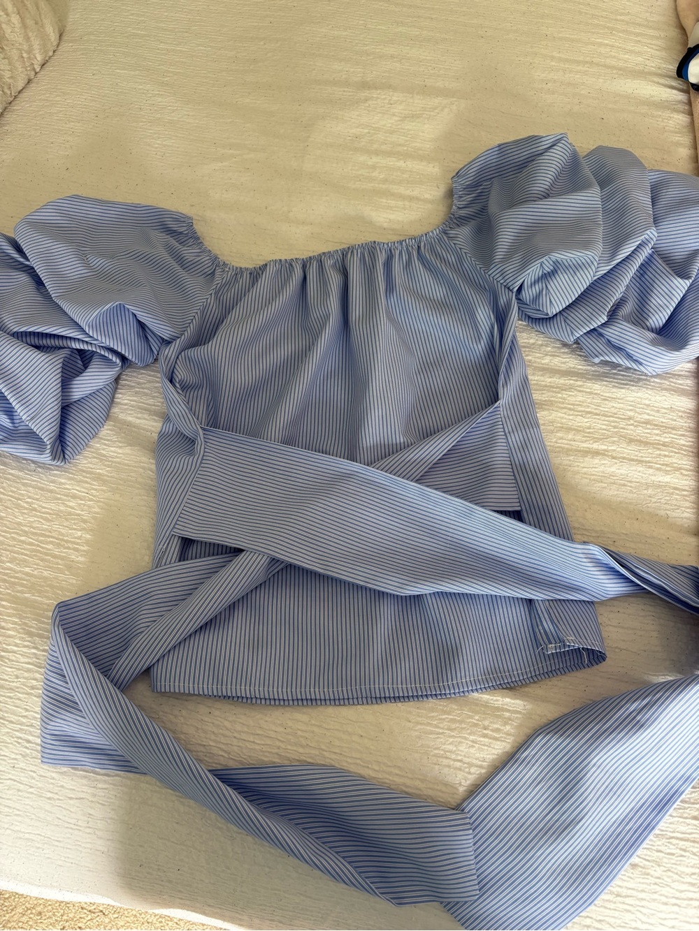 Design Lab Lord & Taylor Light Blue Striped Puff-Sleeve Wrap Top